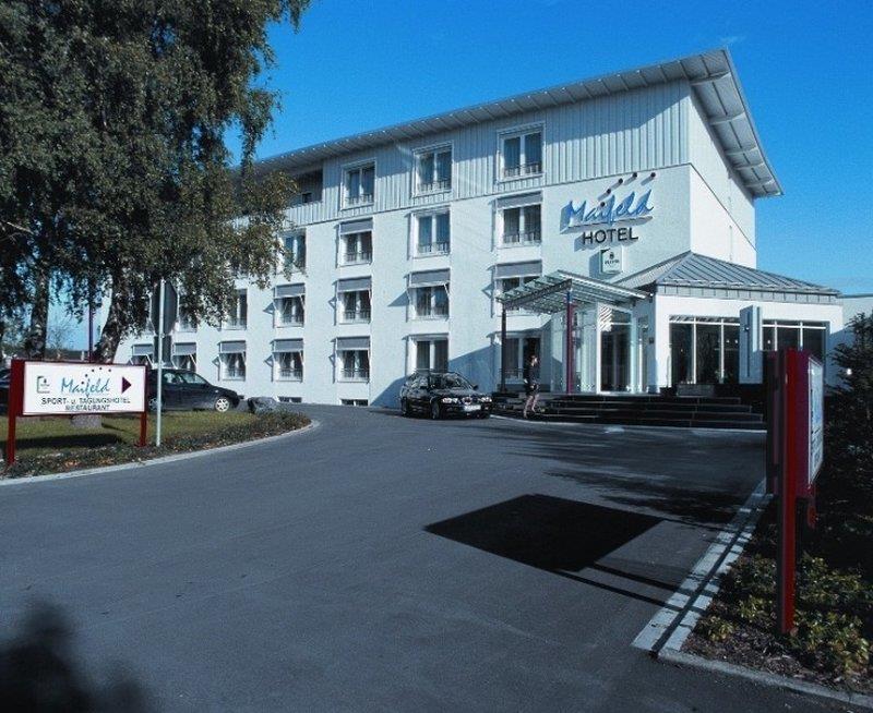 ורל Maifeld Sport- Und Tagungshotel מראה חיצוני תמונה