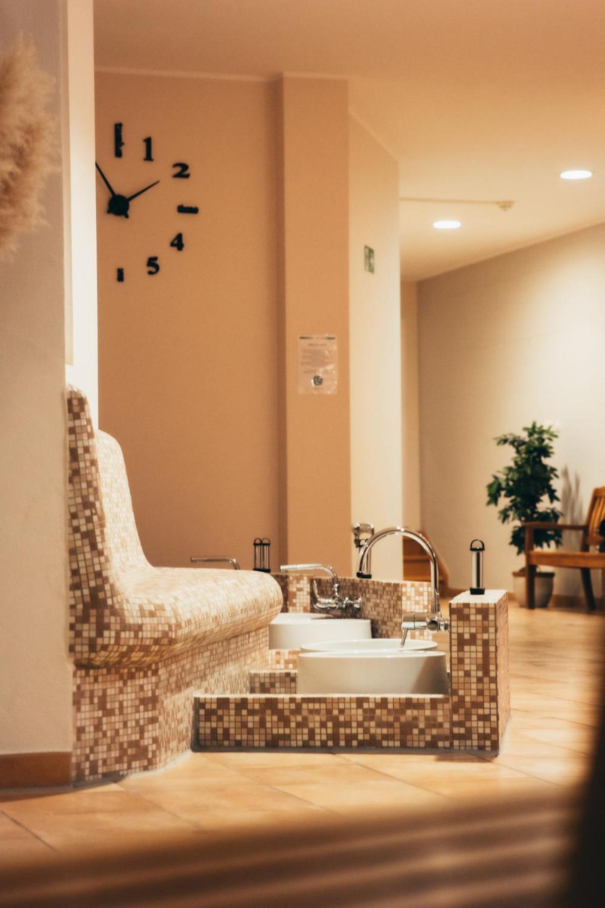 ורל Maifeld Sport- Und Tagungshotel מראה חיצוני תמונה