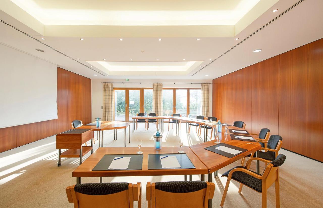 ורל Maifeld Sport- Und Tagungshotel מראה חיצוני תמונה
